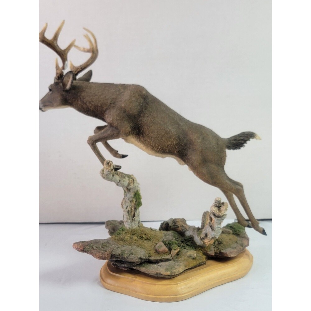 Simpkins Whitetail Buck Deer Figurine Leaping Wildlife Sculpture 13" Repaire - Picture 6 of 16